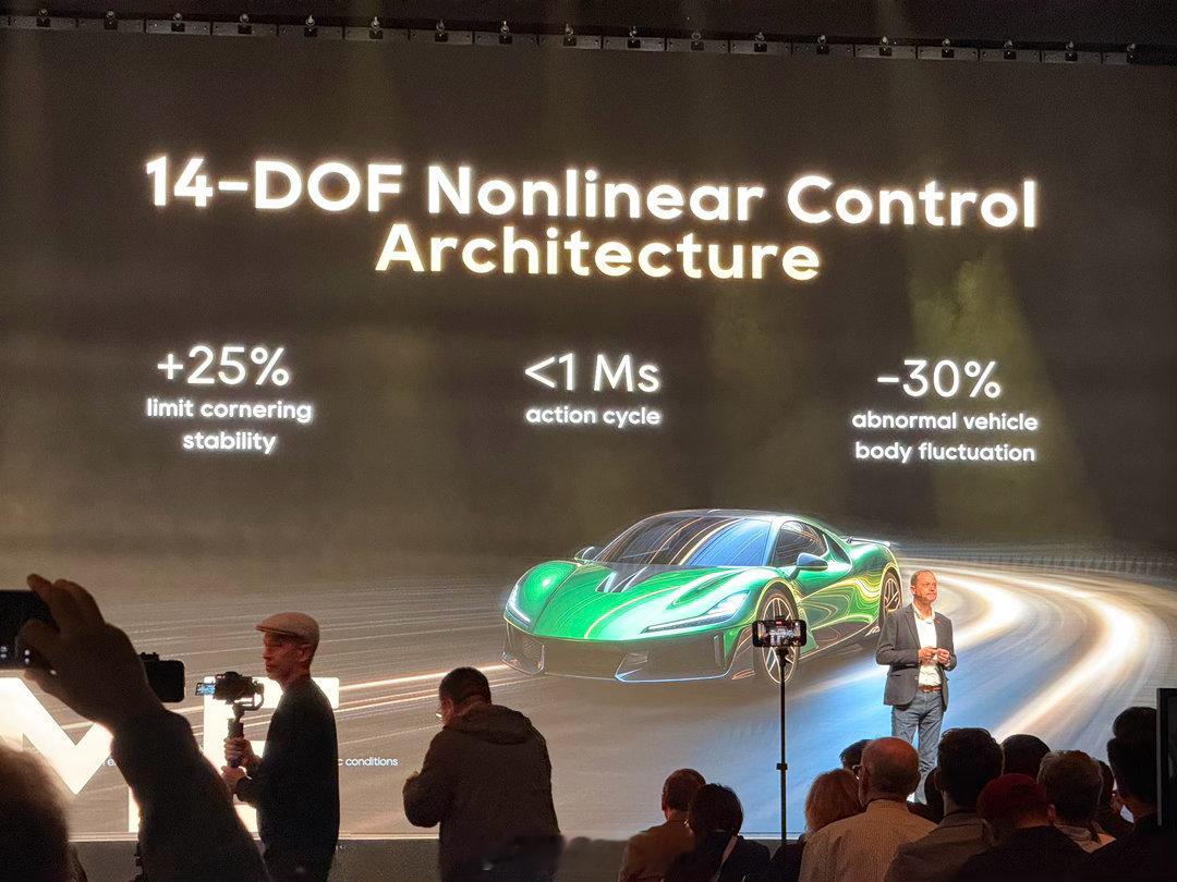 150毫秒超快反应速度，0到100公里加速0.9秒，最大推力100KN（千牛）、