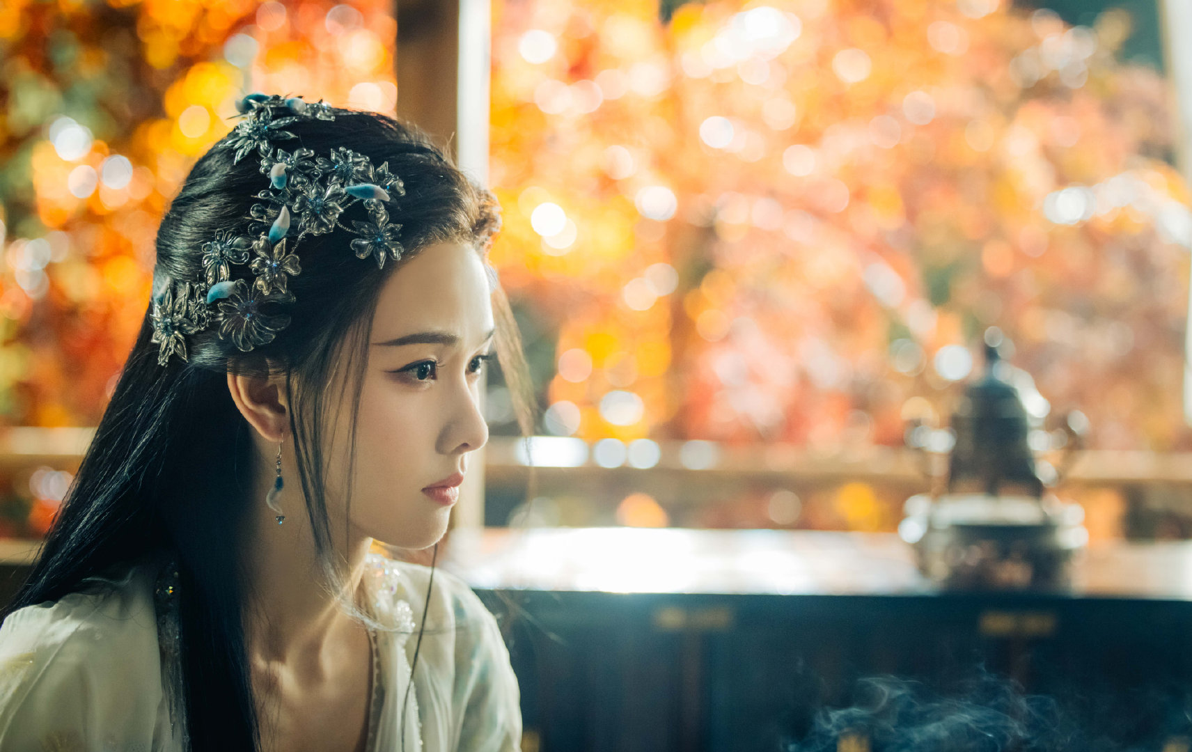 陈都灵一款新型树洞 谁能拒绝温柔又神秘的雾妄言姐姐啊～一看到她就想把所有秘密都讲