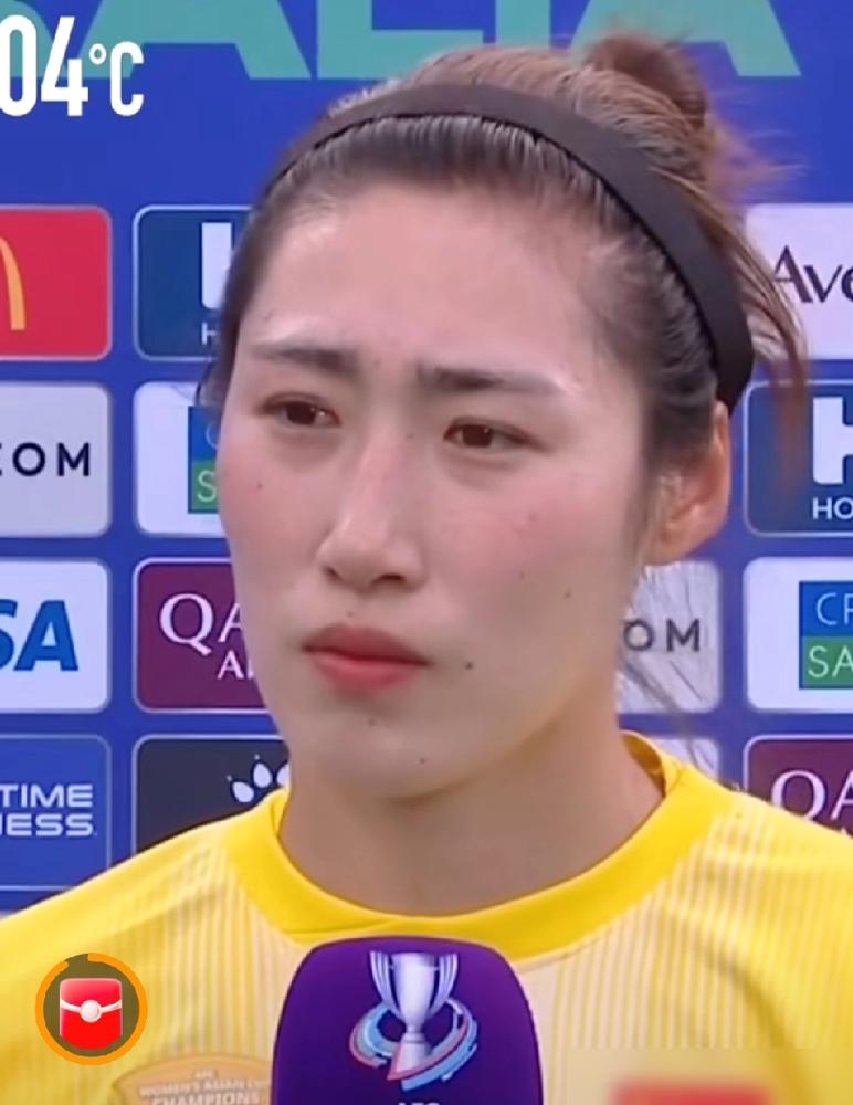 昨晚的女足亚洲杯半决赛，看得人攥紧拳头！
中国女足1-2不敌东道主澳大利亚，止