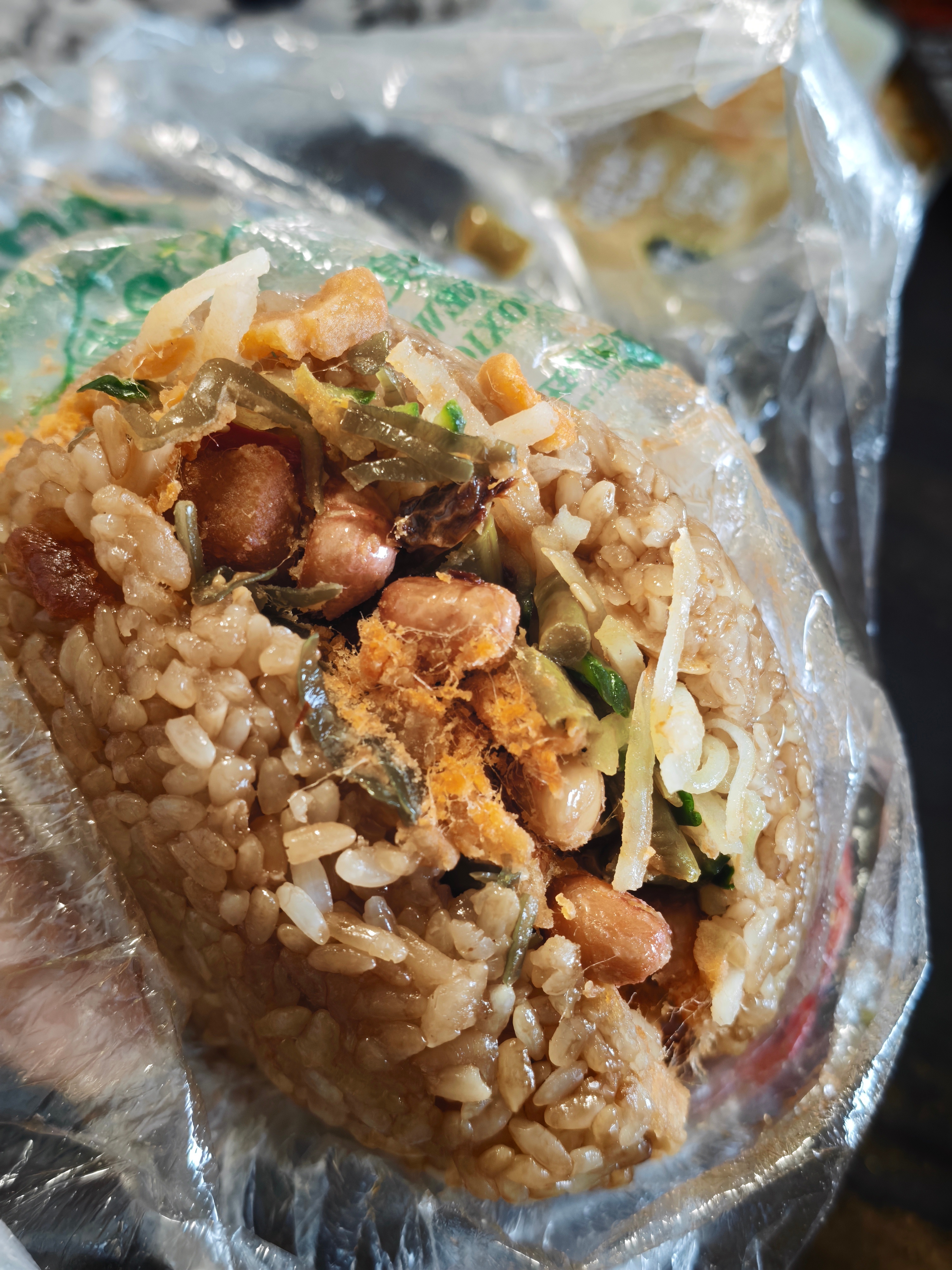 这个贵州糯米饭，还挺好吃的。 ​​​