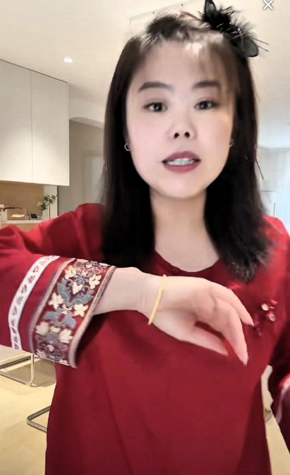 苦茶丹丹香，高佣金带货！
苦茶直播间带货的衣服，不看不知道，一看吓一跳，佣金高到