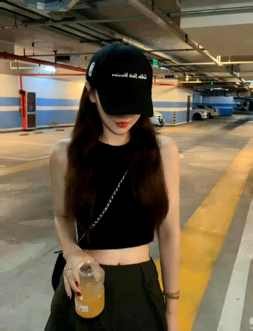 这个世界已经有很多人和事会让你失望，而最不应该的，就是自己还令自己失望，请记住，