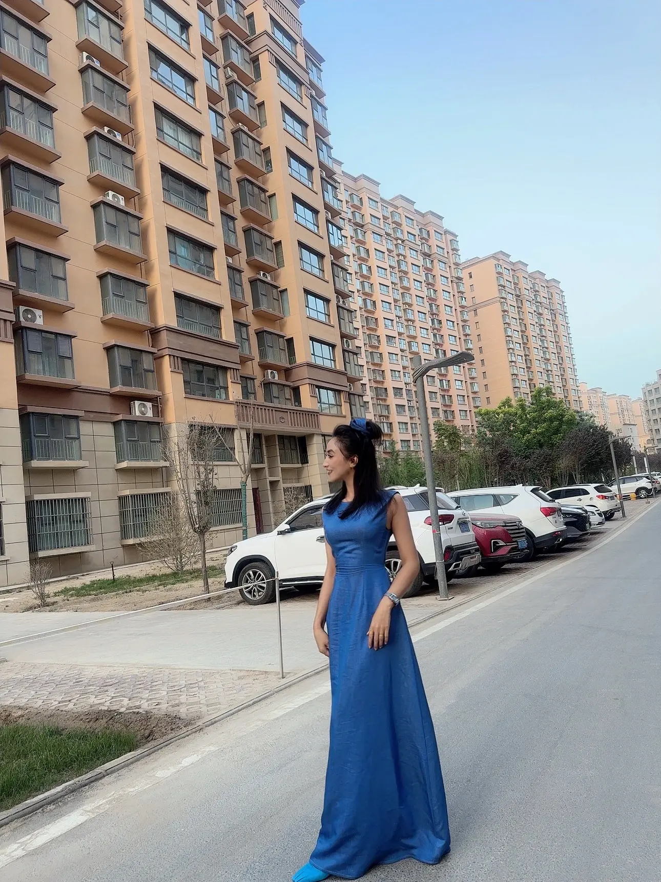 💙“后来我想，   如果活着不多不少，   幸福刚好够用的话，   ...