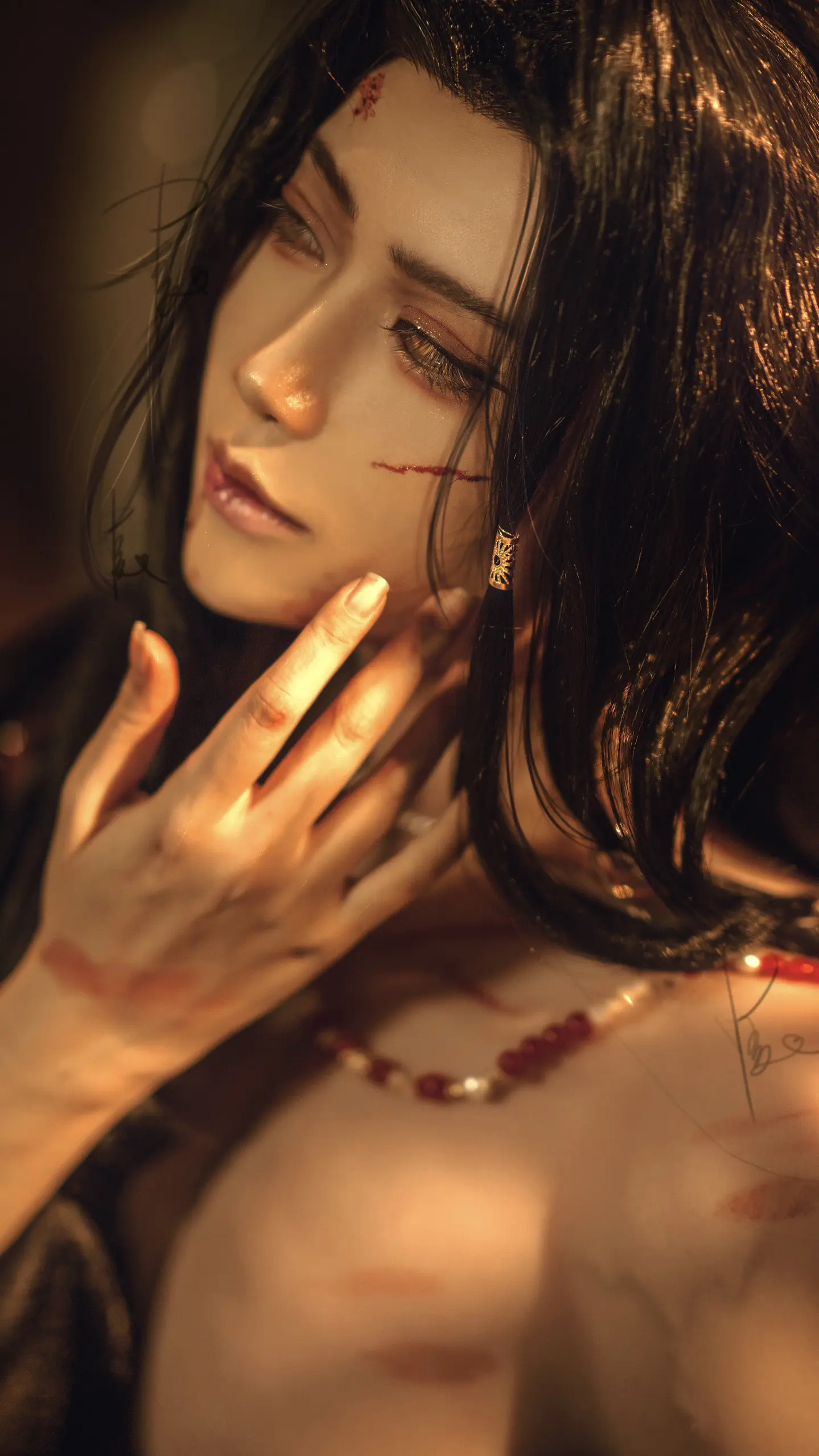 “爱？那种软弱的东西有什么用？ 欲望，才能震天骇地。”