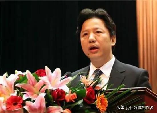 歪风不除民生难安，净化政治生态是城市发展必经之路
 
一座城市长远发展的底色，藏