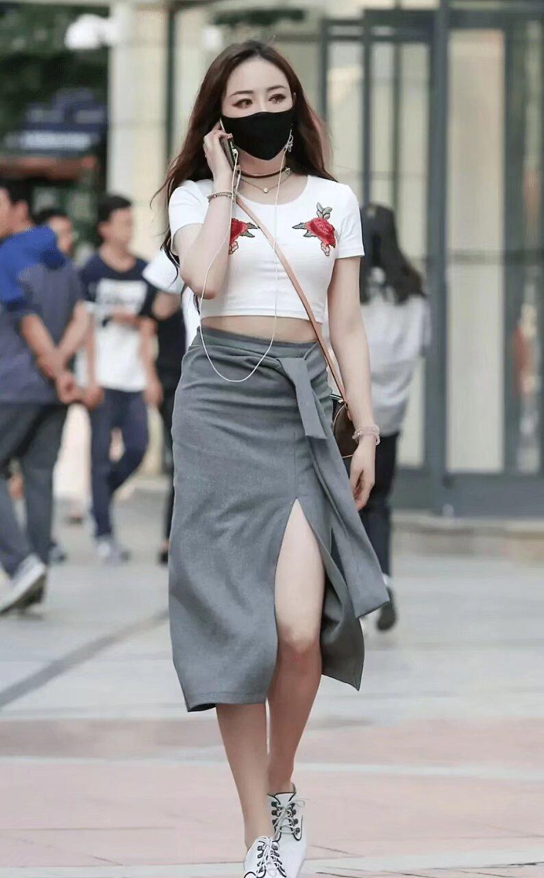 一个人要活得精彩，要生很多次，死很多次。有个词：浴火重生……凤凰涅槃……