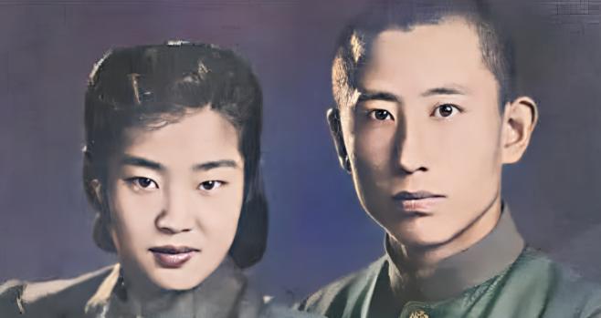 1944年，国民革命军的团长彭学儒牺牲，一个女人扛着枪冲向日军，抢回他的遗体，杀