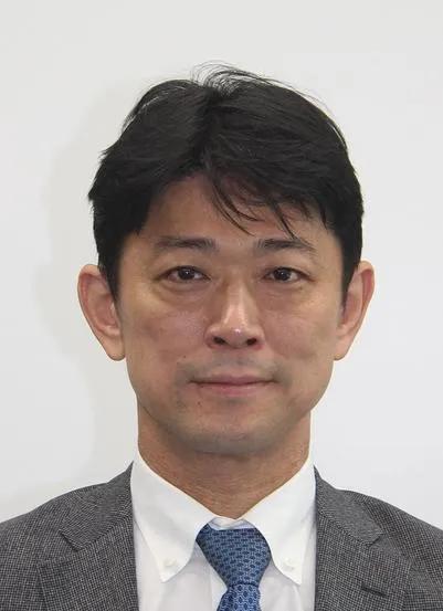 9月13日至15日，由高村正大任团长的“日中友好议员联盟”8名跨党派年轻议员访华
