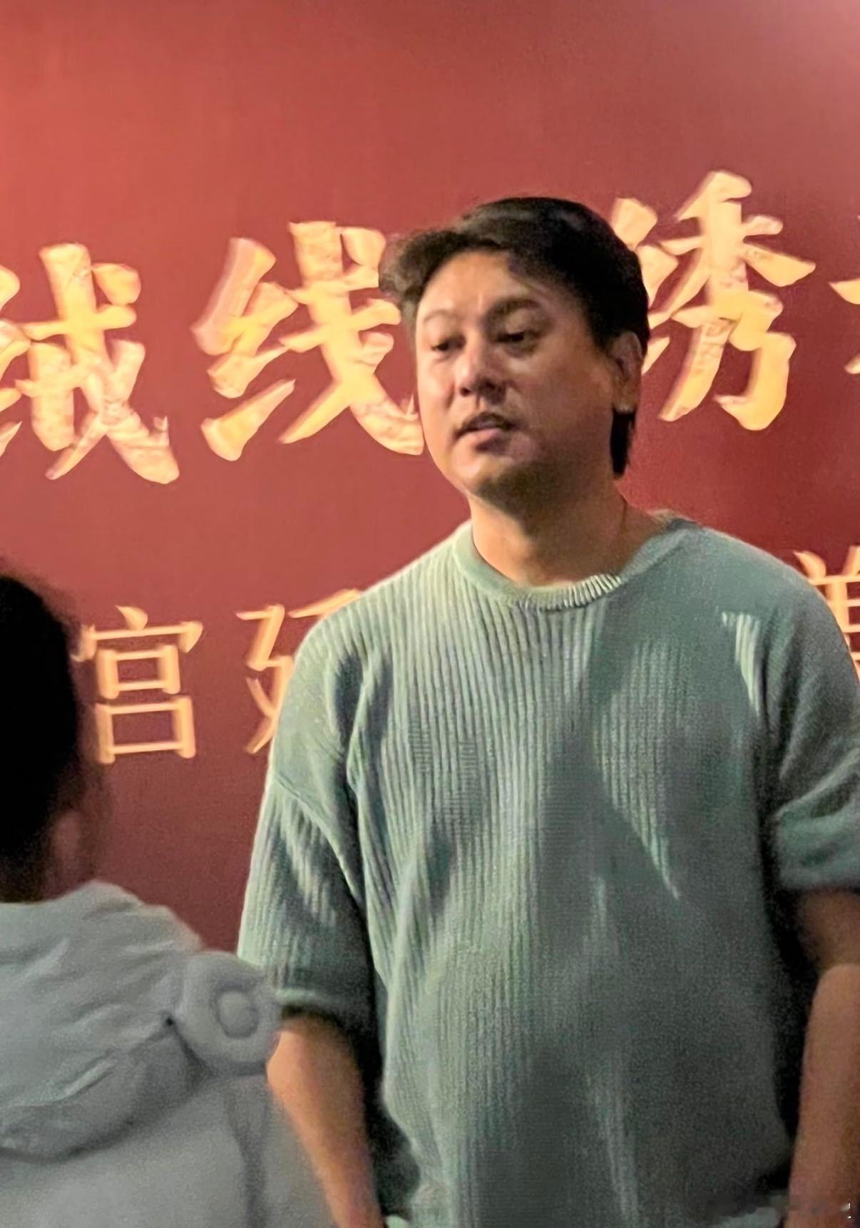 流行花园导演谈朱孝天流星花园制片人谈朱孝天 当年拍戏时就显露出的冲动性子，这么多