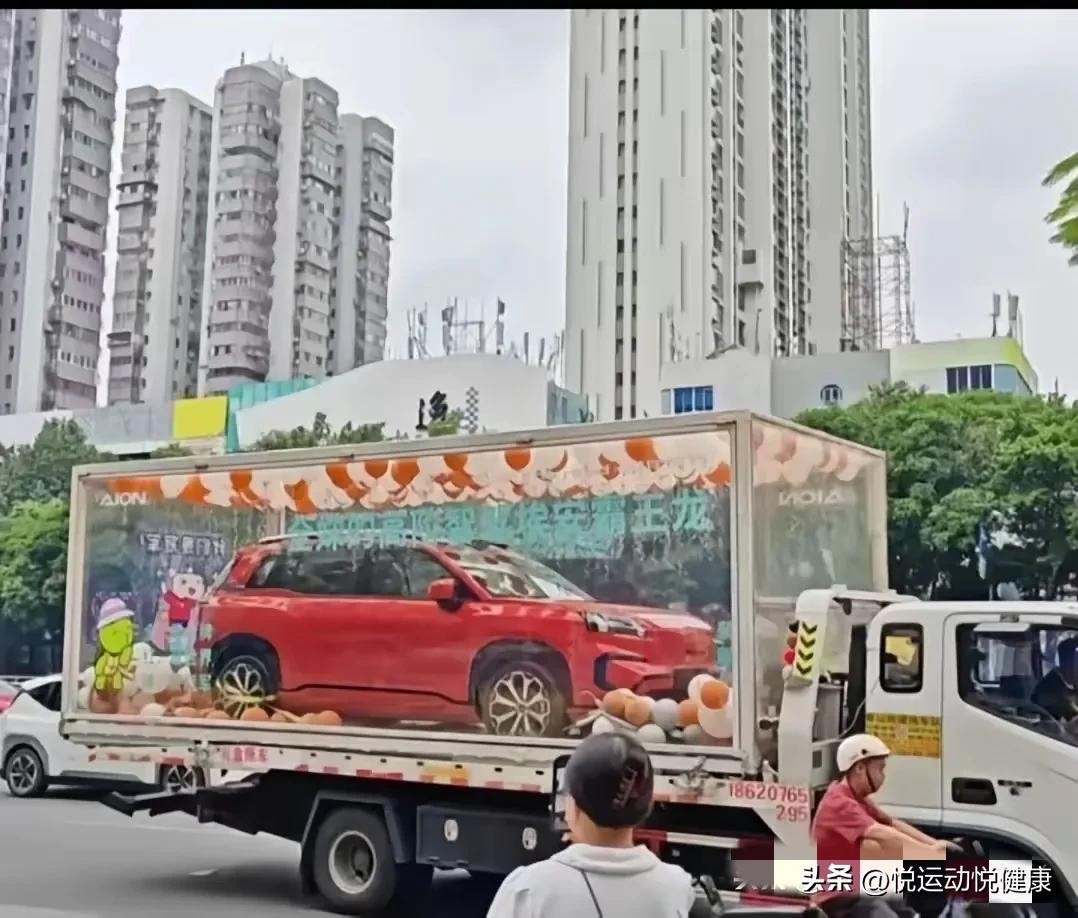 全红婵，最憋屈的奥运冠军！

全红婵，连续两届奥运会，她都以无人能敌的姿态，站上