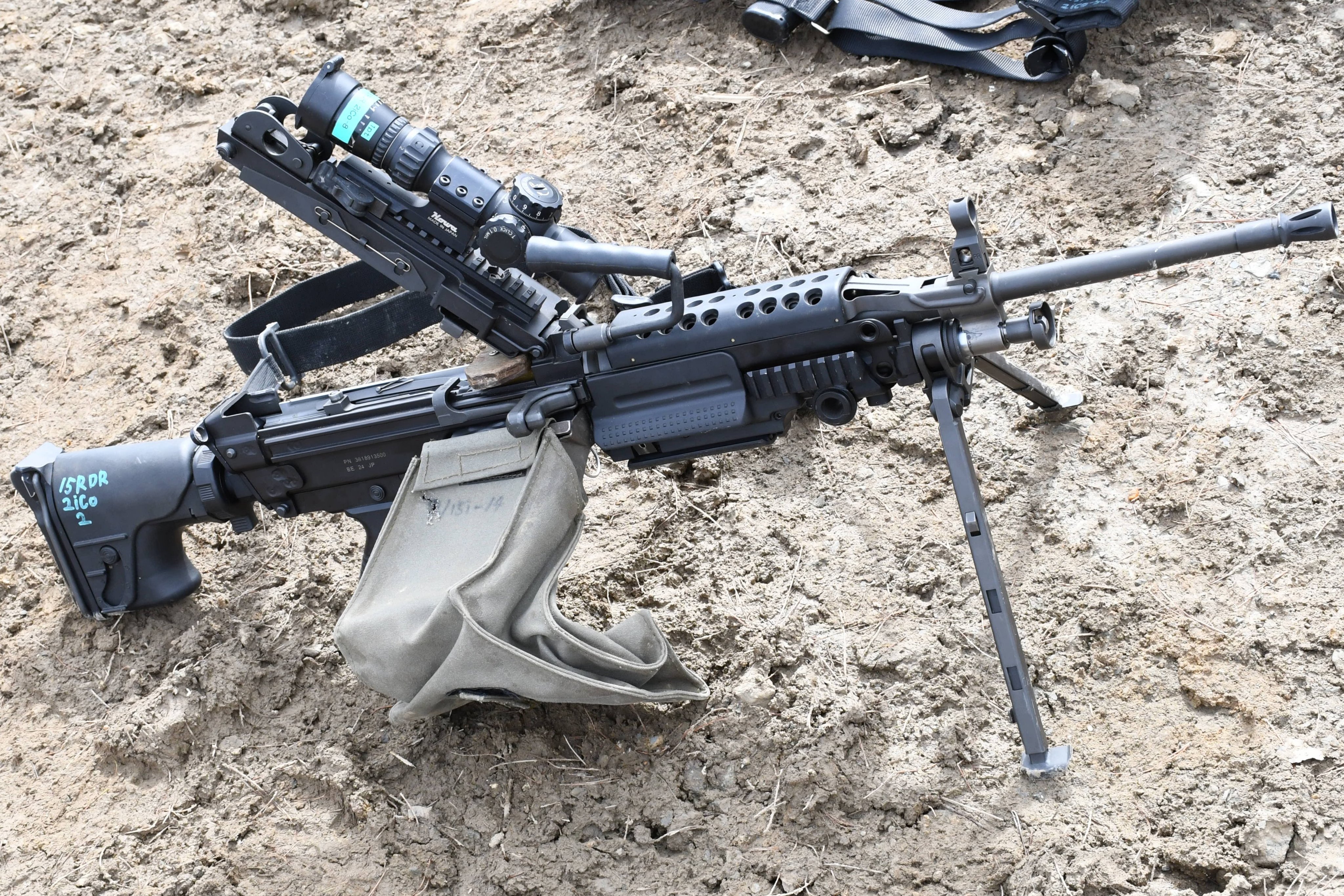 陸上自衛隊第１４旅団装备的MINIMI Mk3烽火问鼎计划每天认识一件兵器