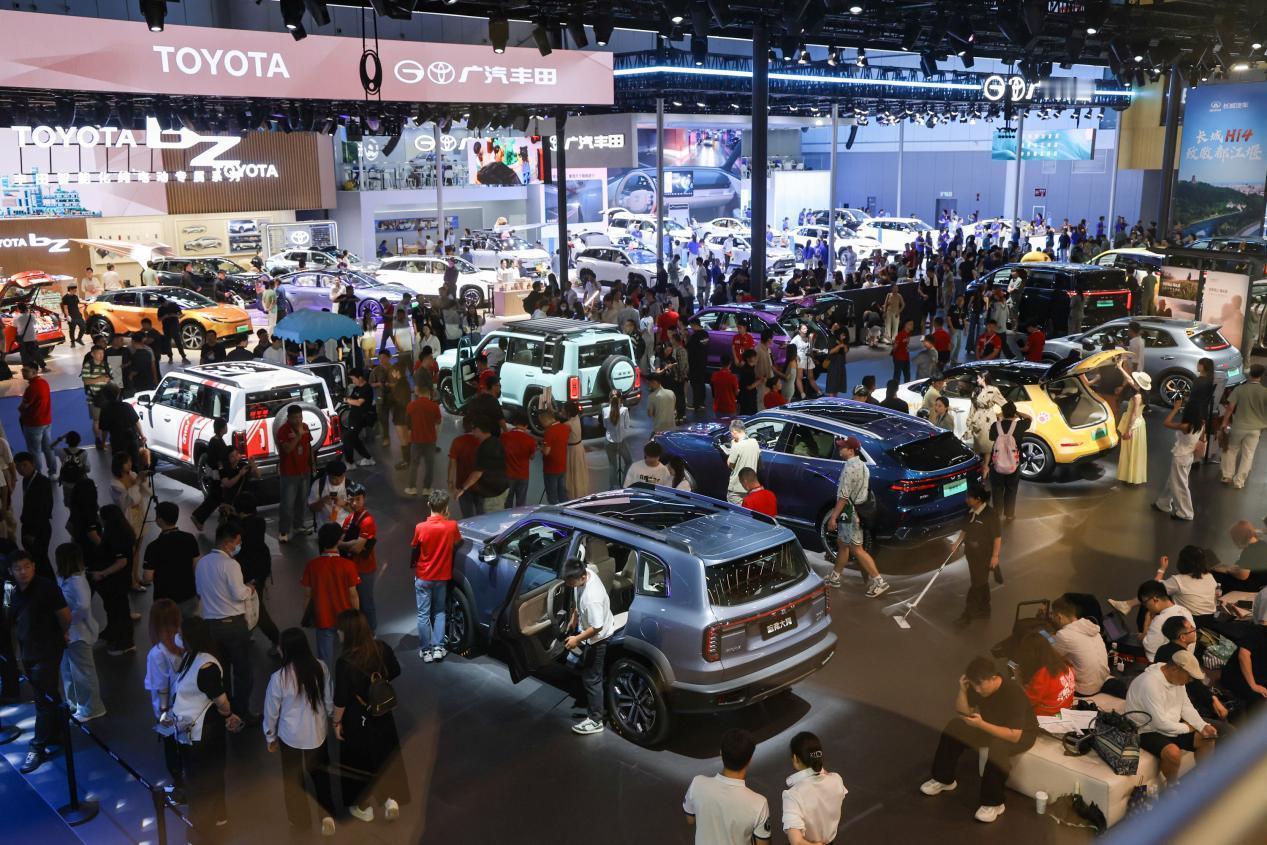哈弗Hi4全家桶亮相成都车展，猛龙2026款、二代枭龙MAX、大狗PLUS三台车