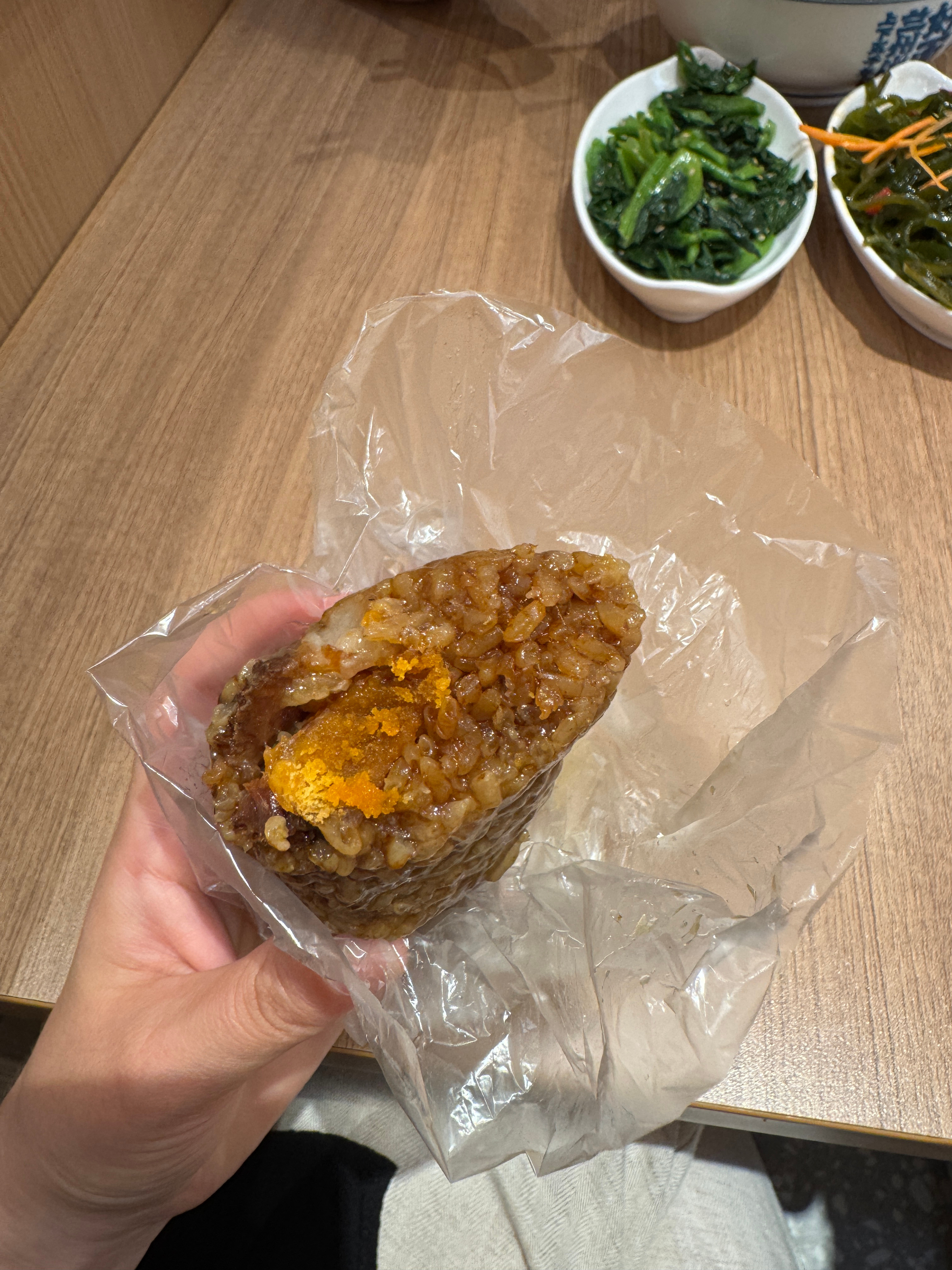 粽子就要咸蛋黄肉粽 湖州·湖州服务区(沪渝高速重庆方向)