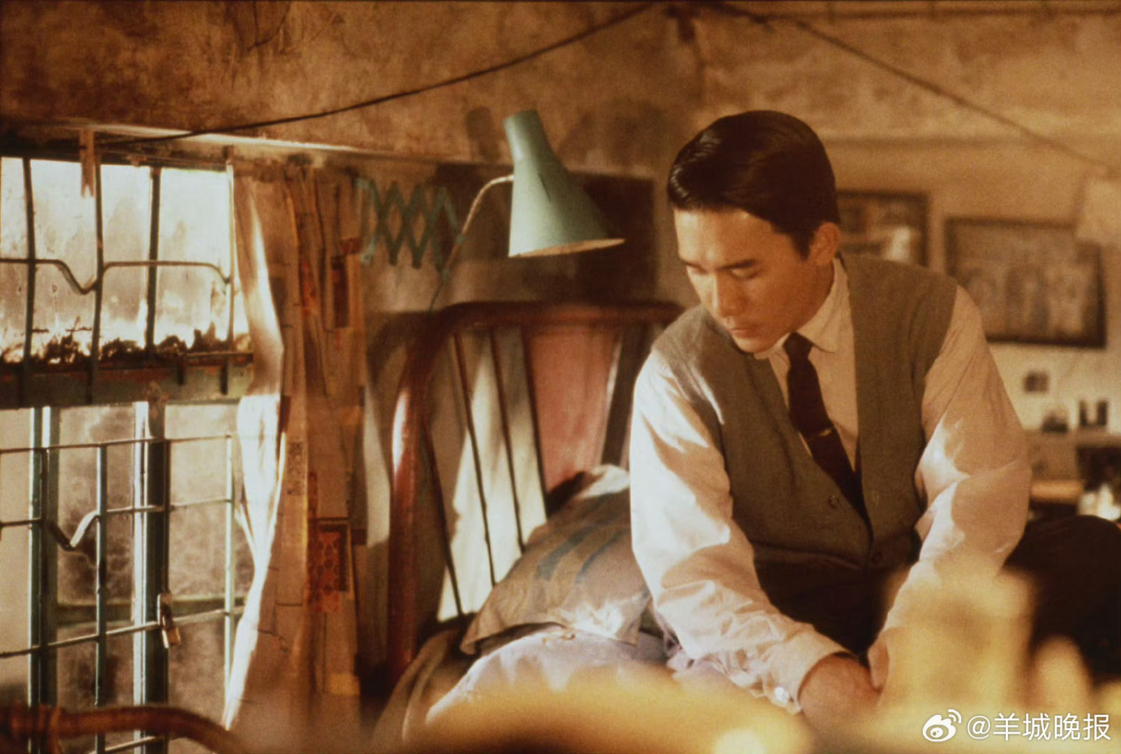 【#梁朝伟说现在是自己表演的最后阶段#】#梁朝伟张曼玉吃梨拍了40遍#最近，在出