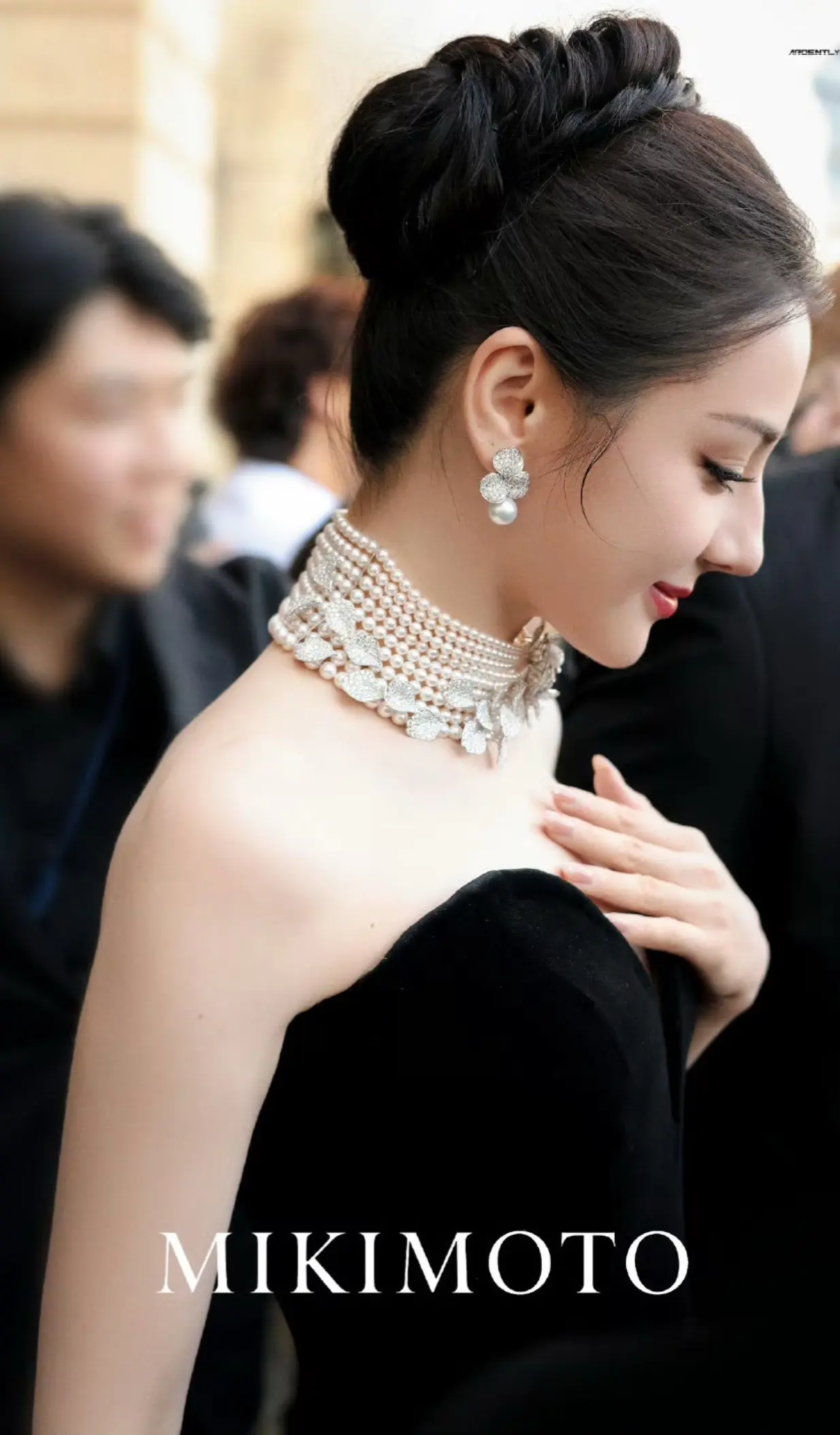 美神降临御木本全球代言人迪丽热巴