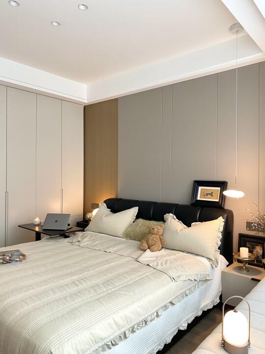 雨天☁️的小房间🛏️，软软糯糯又舒服～