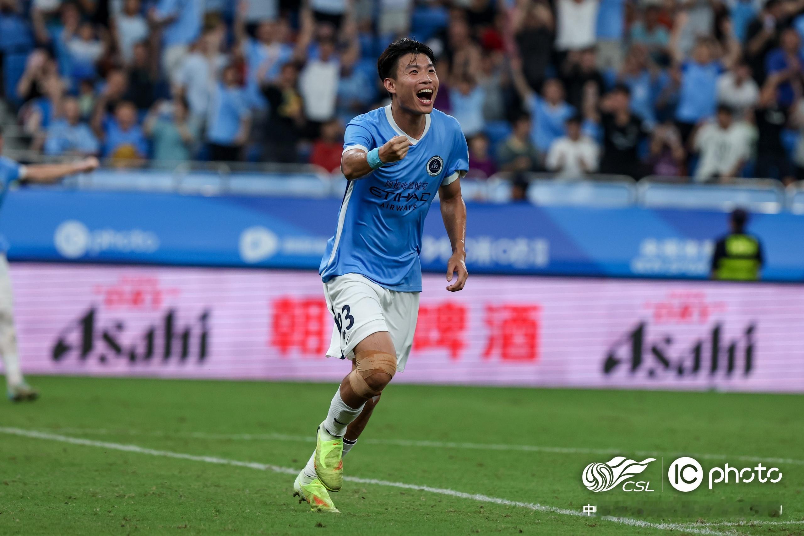 杨一鸣已完成接力。📍目的地：球门里面⚽️⚽️深圳新鹏城vs青岛西海岸中超联赛