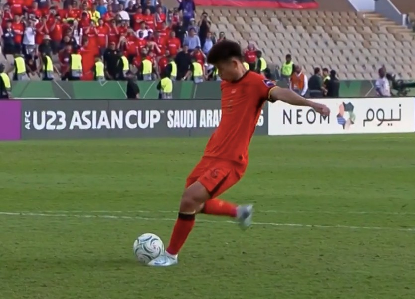 【刘浩帆：我主动提出来要第一个罚点球，想好了发力踢右边】在U23国足点球淘汰乌兹