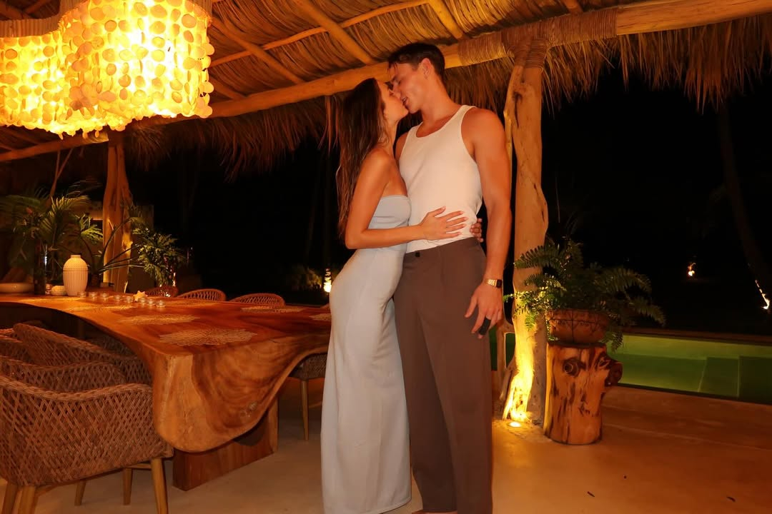 今天是拉尔森25岁生日，祝生日快乐，6月拿个总冠军！