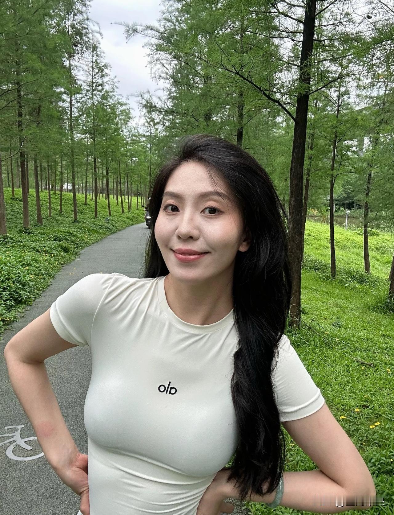 人到中年，除了钱什么最重要了规律的生活习惯，对身体有益。