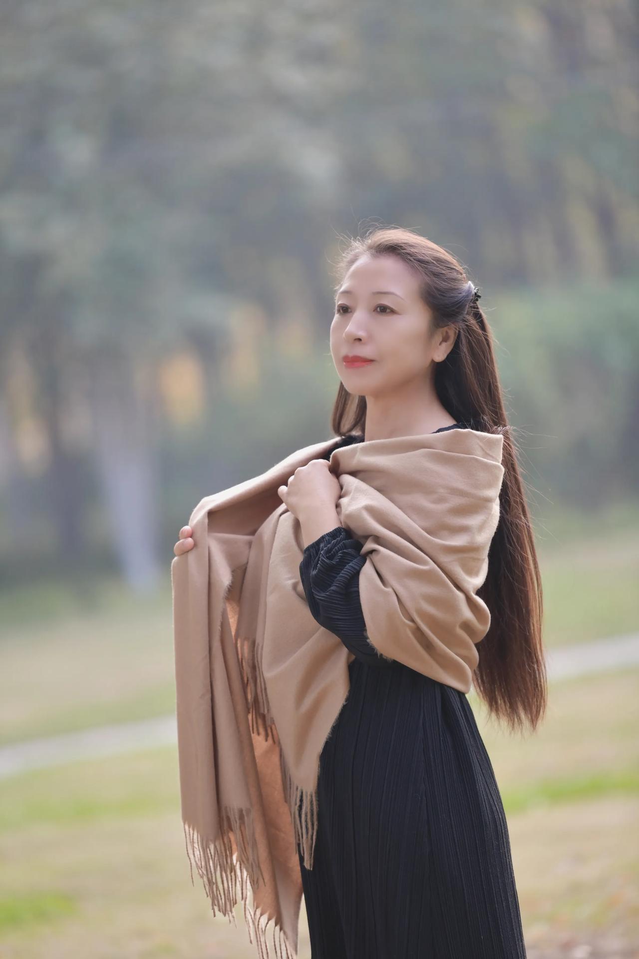 #分享一张你最近随手拍的照片吧#初冬时节，美好的时光，美好的周末，植物园内的好风