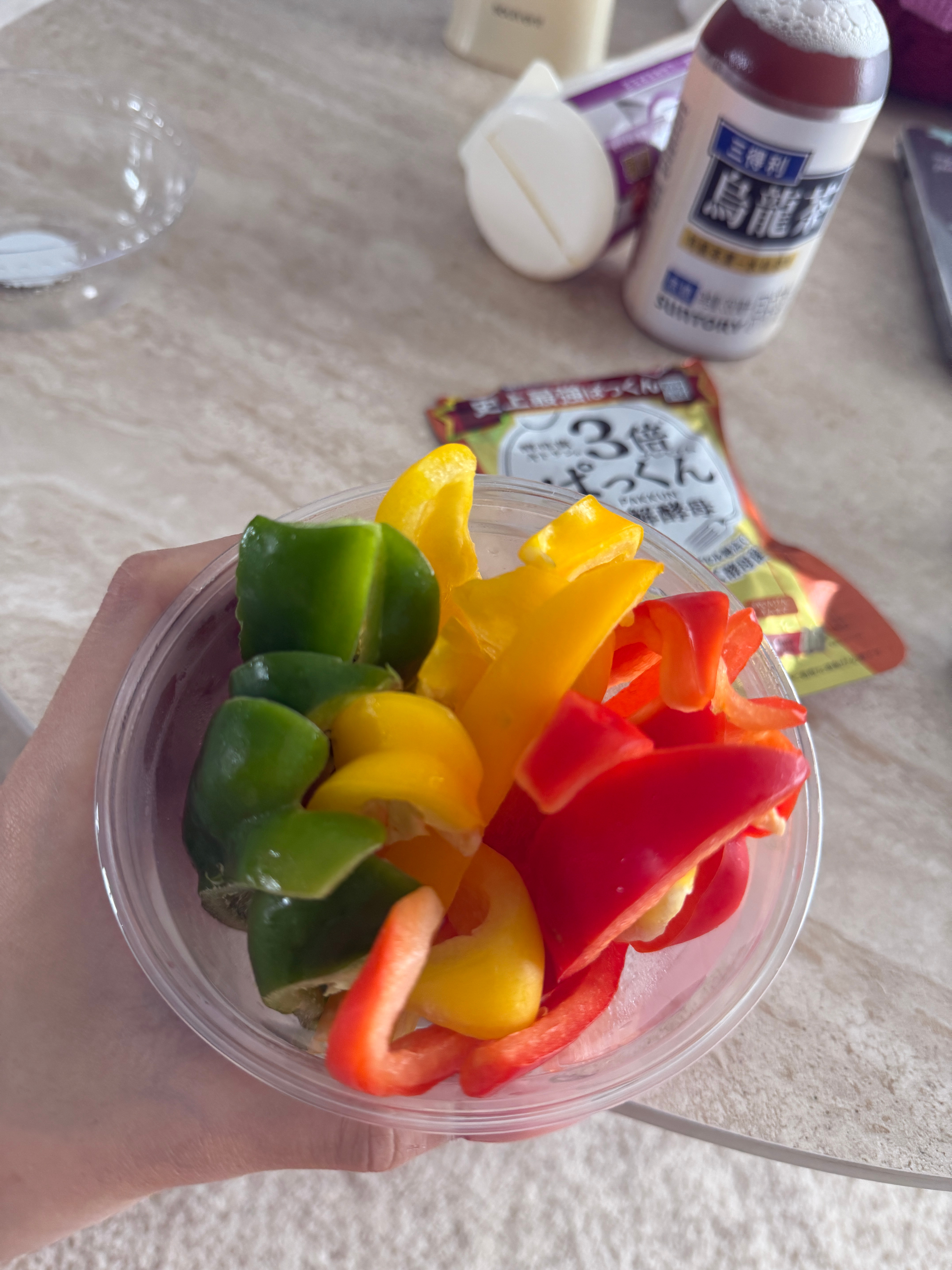 这个更是抑制食欲….吃完嘴巴里全是恶心的味道[晕][晕][晕] ​​​
