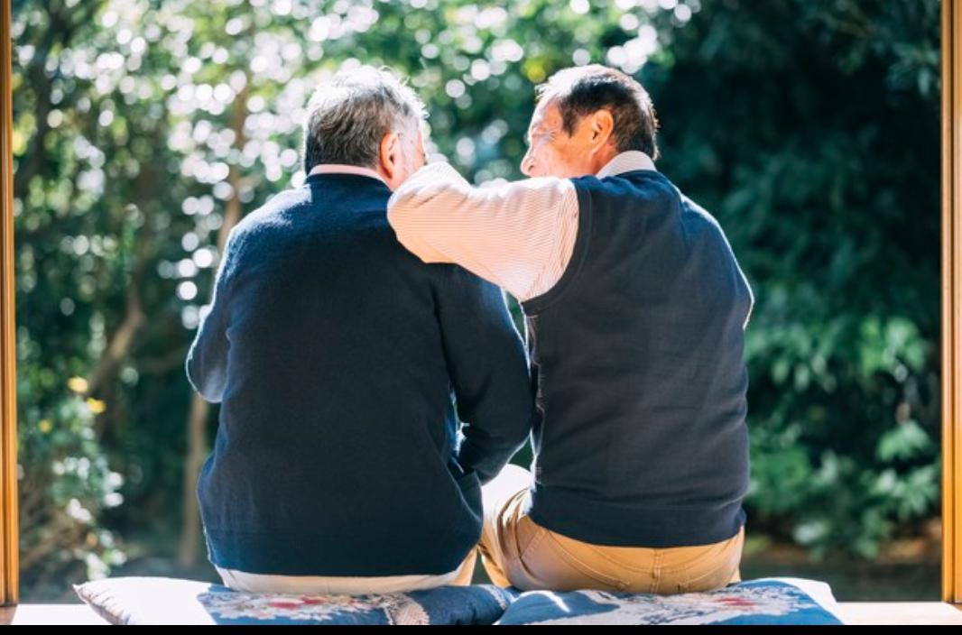 原来人们都是养儿防老，现在来看，有儿女的老人还真未必赶上那些没儿没女的享福！
 