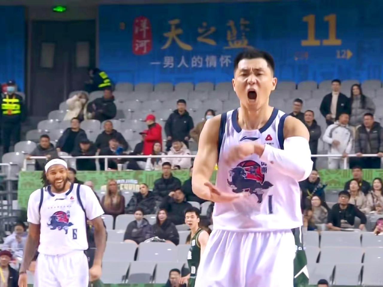 25+7+11，快来排队给高诗岩道歉吧

山东对阵同曦，高诗岩首发出场33分钟，