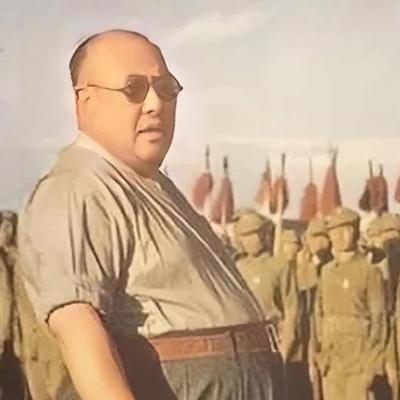 1933年，宁夏省主席马鸿逵下令，将五名商人押到郊外执行枪决。就在几人即将被送往