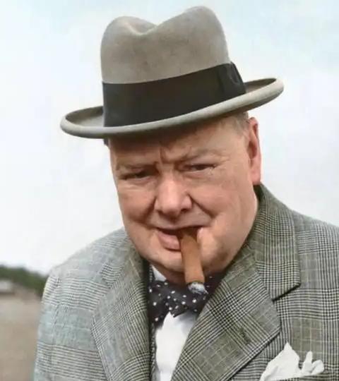 英国前首相丘吉尔曾直言不讳地表示：“若非美国投下原子弹，日本这个国家或许早已不复