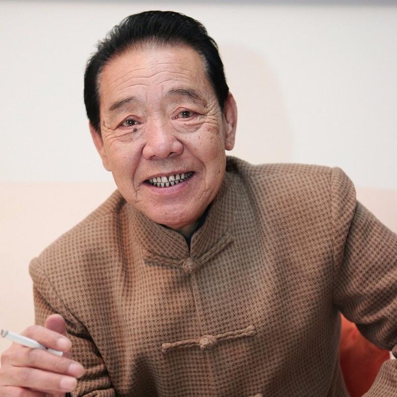 单田芳说，自己非常不喜欢说书。理想是当医生和工程师。

单田芳从小对说书这个行业
