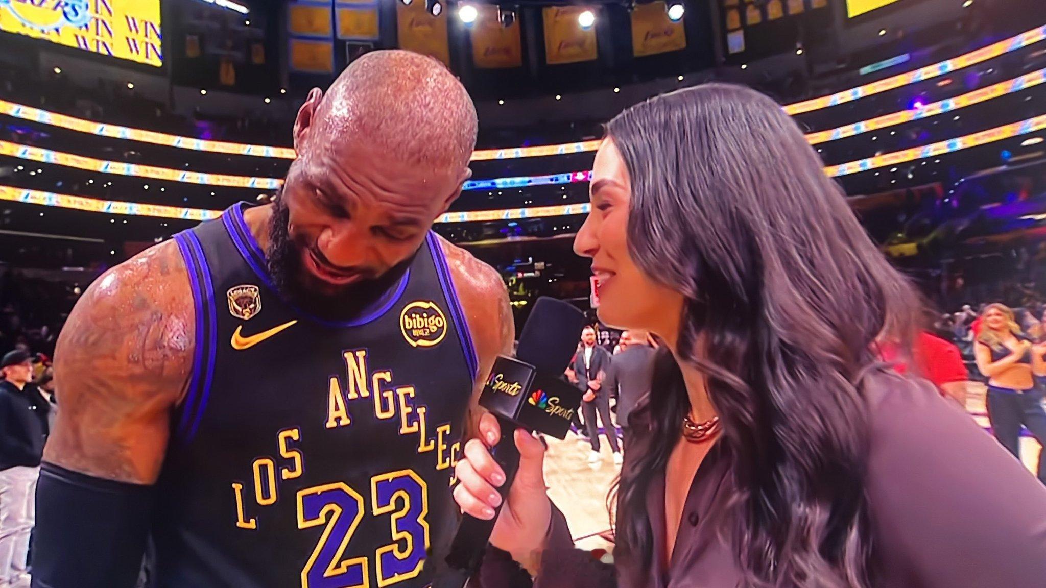 “听着。我只是非常幸运，也非常谦逊，在我这个年纪还能继续打我热爱的这项运动。就这