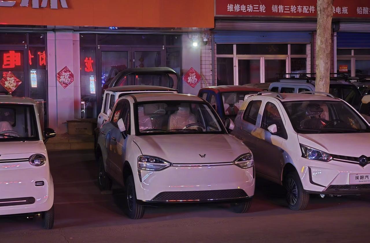 这是问界M9 mini吧？好可爱的感觉