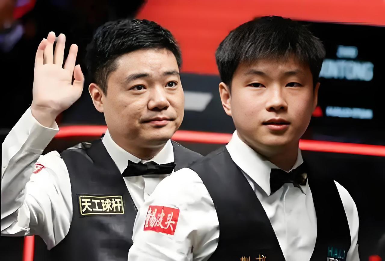 丁俊晖是中国斯诺克永远不倒的旗帜。
2026年赵心童表现稳定，单赛季排名世界第2