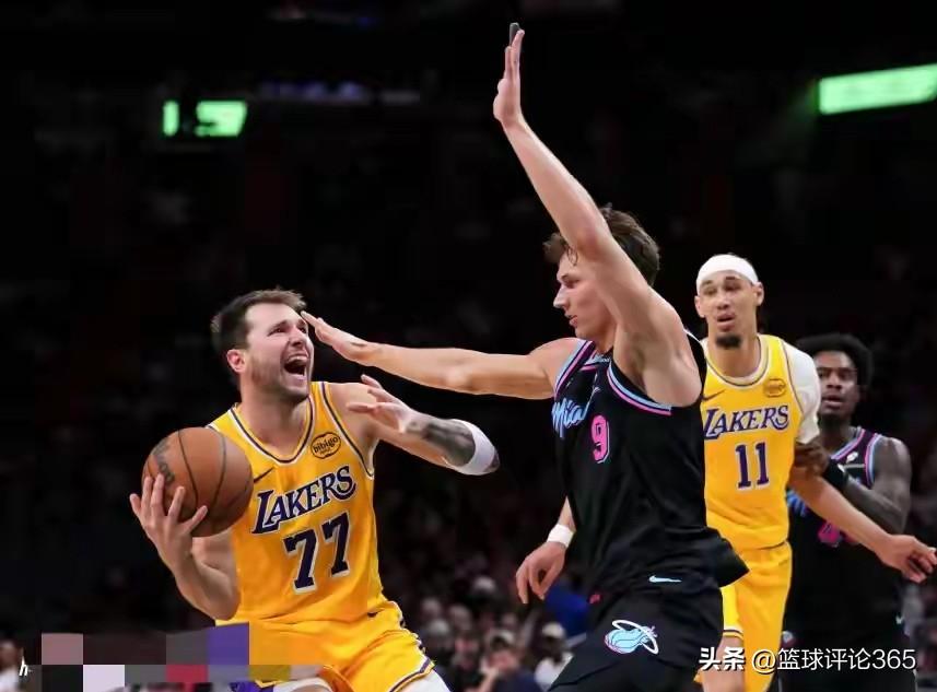 谁是最佳球员:文班亚马1.1秒绝杀vs东契奇狂飙60分

今天的NBA赛场诞生了