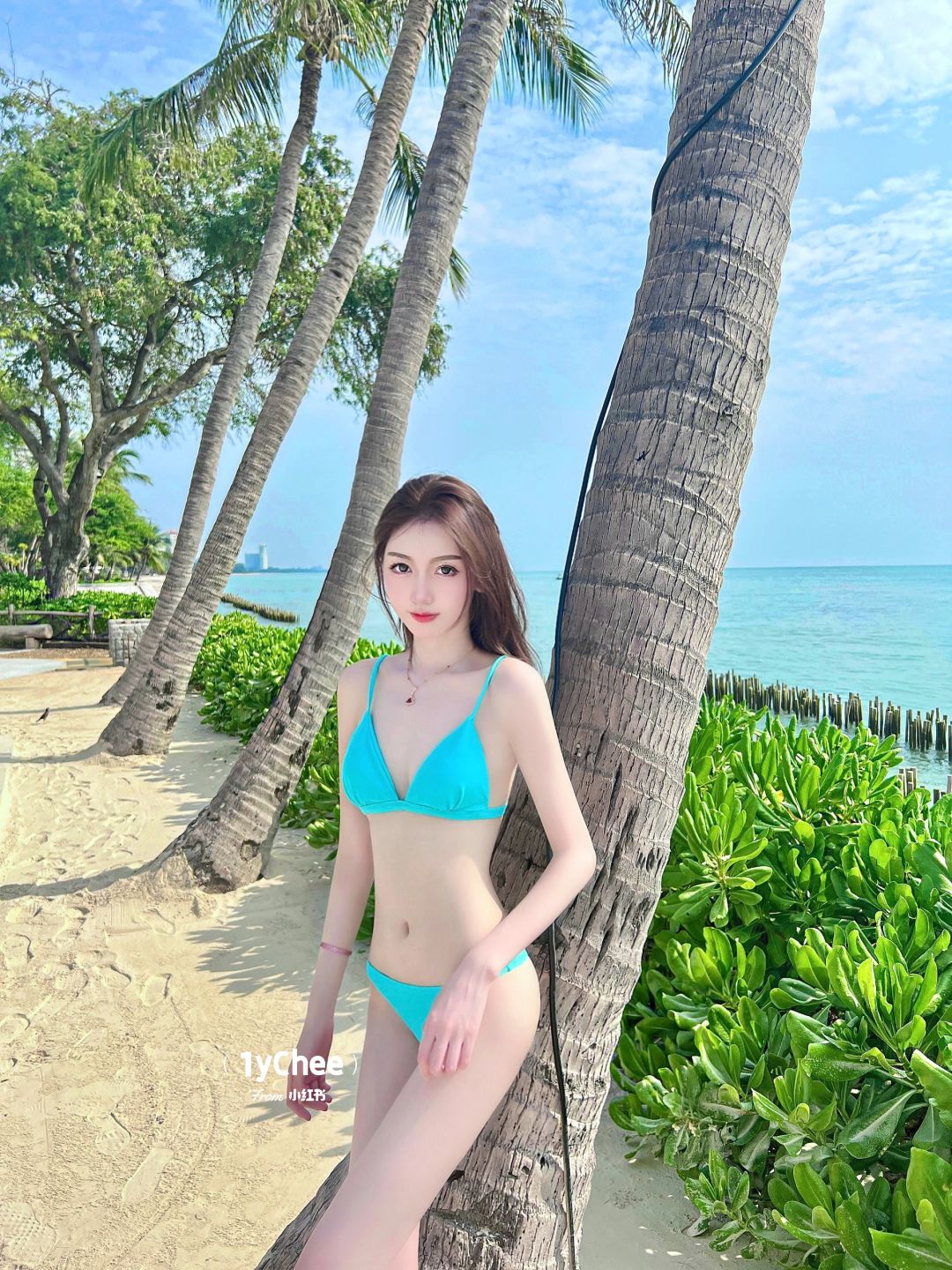 🌴