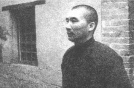 王耀武被俘经过曝光，因突发肠胃不适竟因遗留一张进口卫生纸成为第一批特赦人员
19