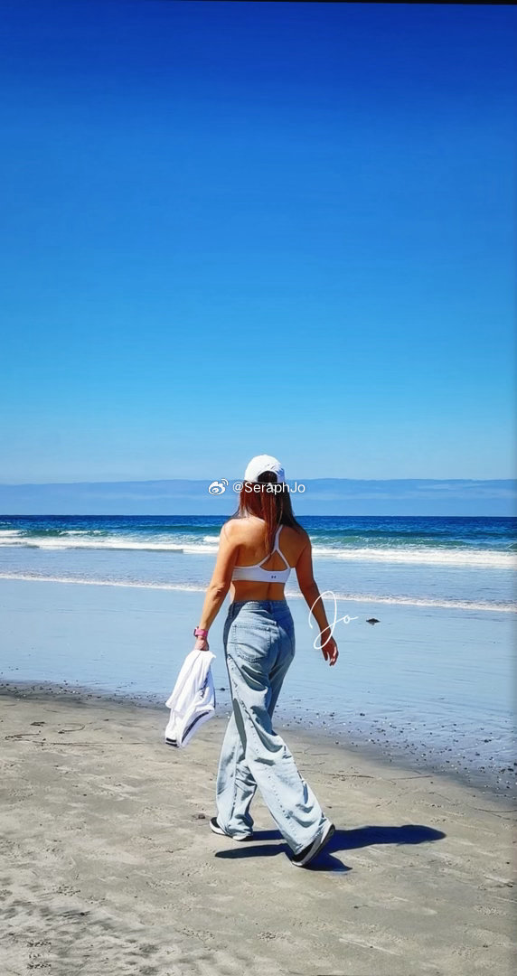 开门 见山见海见自己眼前La Jolla, 转身Del mar 站在的地方是: 