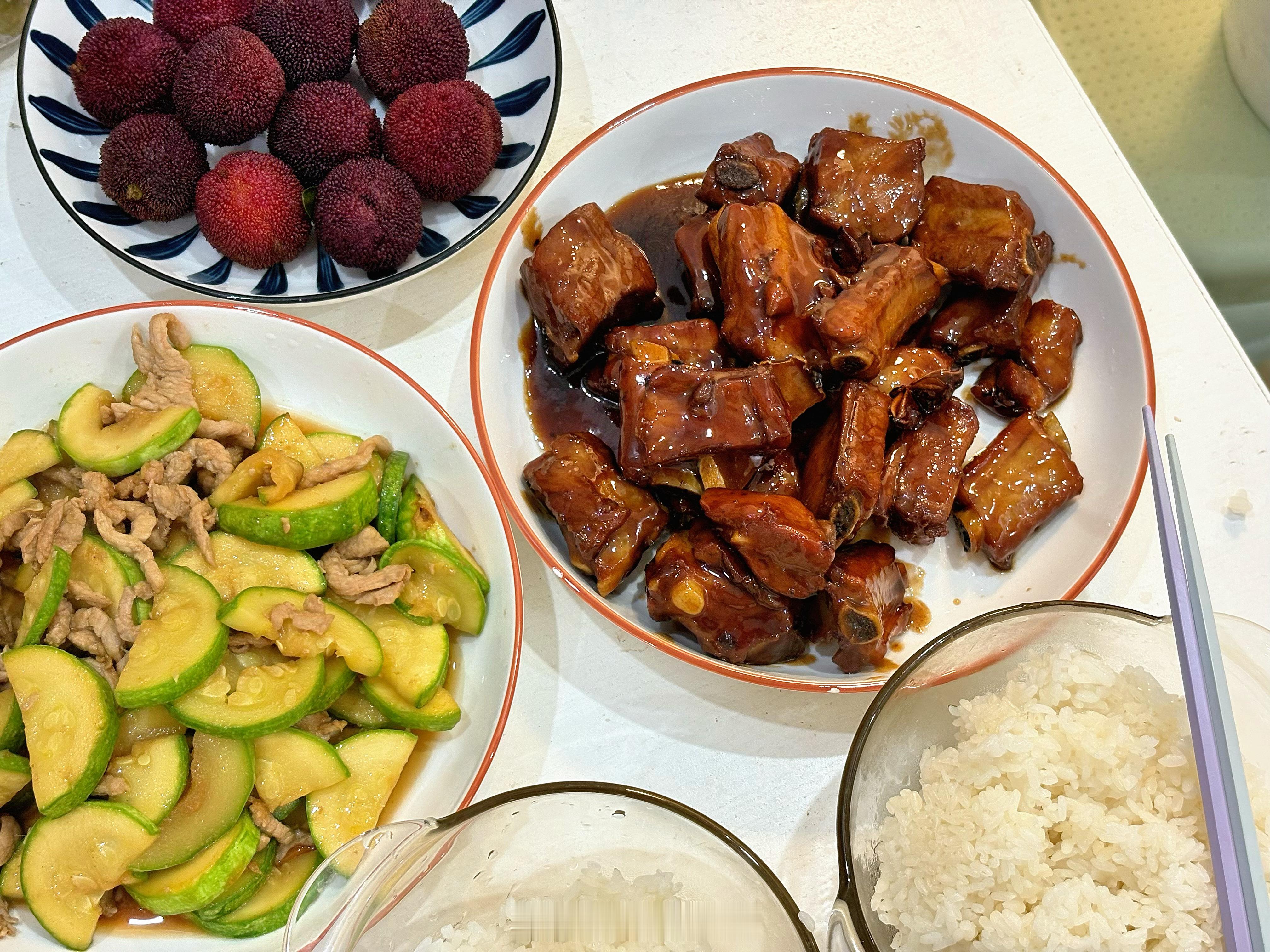 一游泳回来就饿狼咆哮催我做饭然后库库干一大碗🥹 