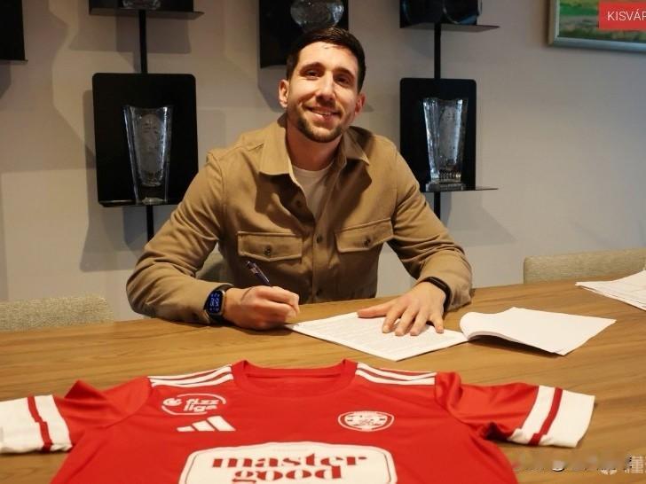 中超官宣转会---拉德曼诺瓦茨……昨天凌晨，匈牙利瓦尔达俱乐部官方宣布，他们已经