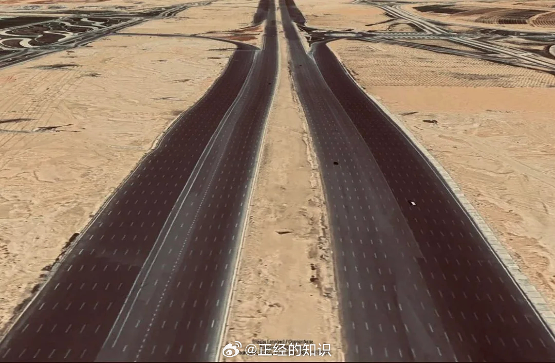 世界上最宽的高速公路（32车道野兽）位于埃及开罗 