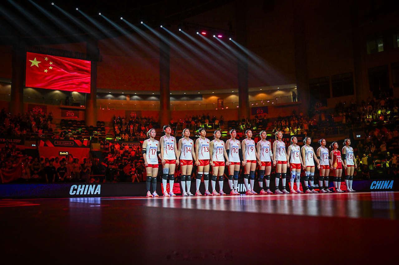2026年世界女排联赛 总决赛三四名决赛 中国女排vs意大利女排中国女排 首发名