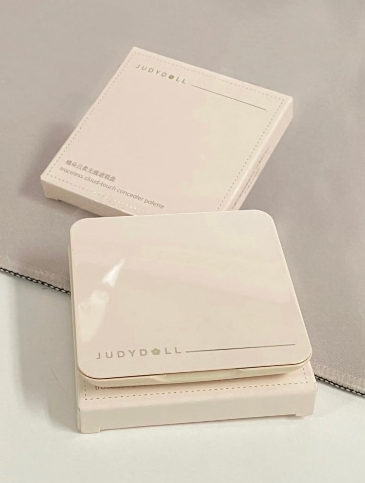 橘朵这个芝士奶酪块🧀️五色遮瑕盘一盘4种质地 5格色块 搭配的指尖粉扑简直是绝