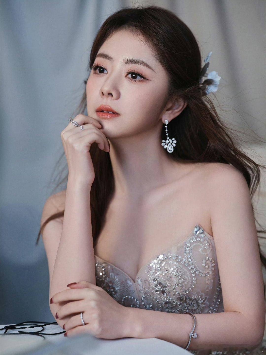 谭松韵 tsy谭松韵兰香如故 tsy谭松韵许兰香 ＂你是我无法书写的野蛮玫瑰 也