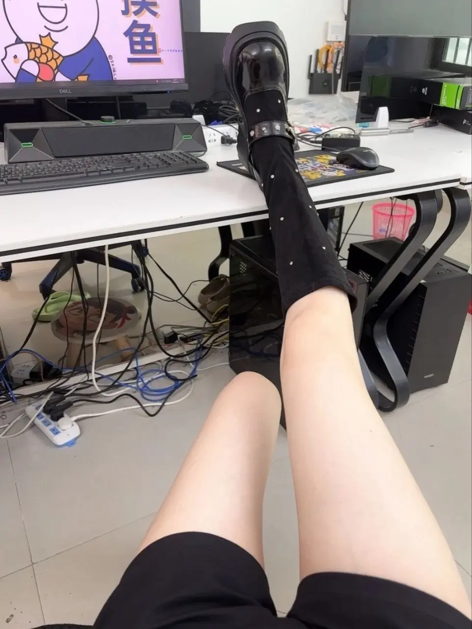这腿又长又白又细 副驾的腿 性感大白腿 腿系 腿才是王道