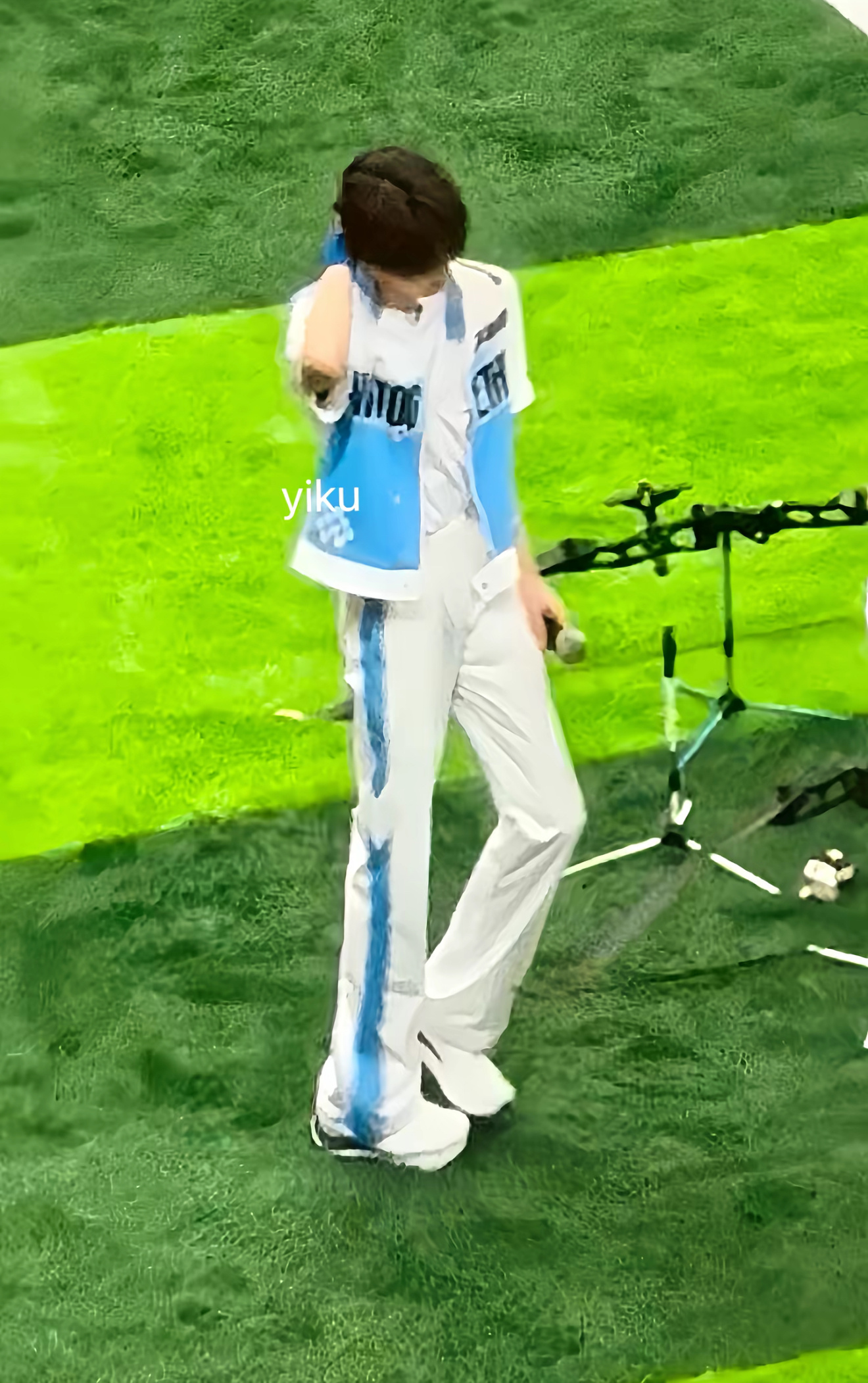 生图肤白高瘦俊帅 