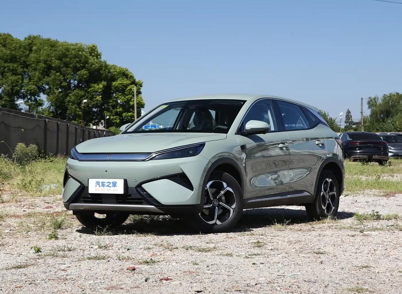 带娃出门一堆东西？这台车真的很懂普通家庭

平时一家人出门，不是孩子的东西装不下