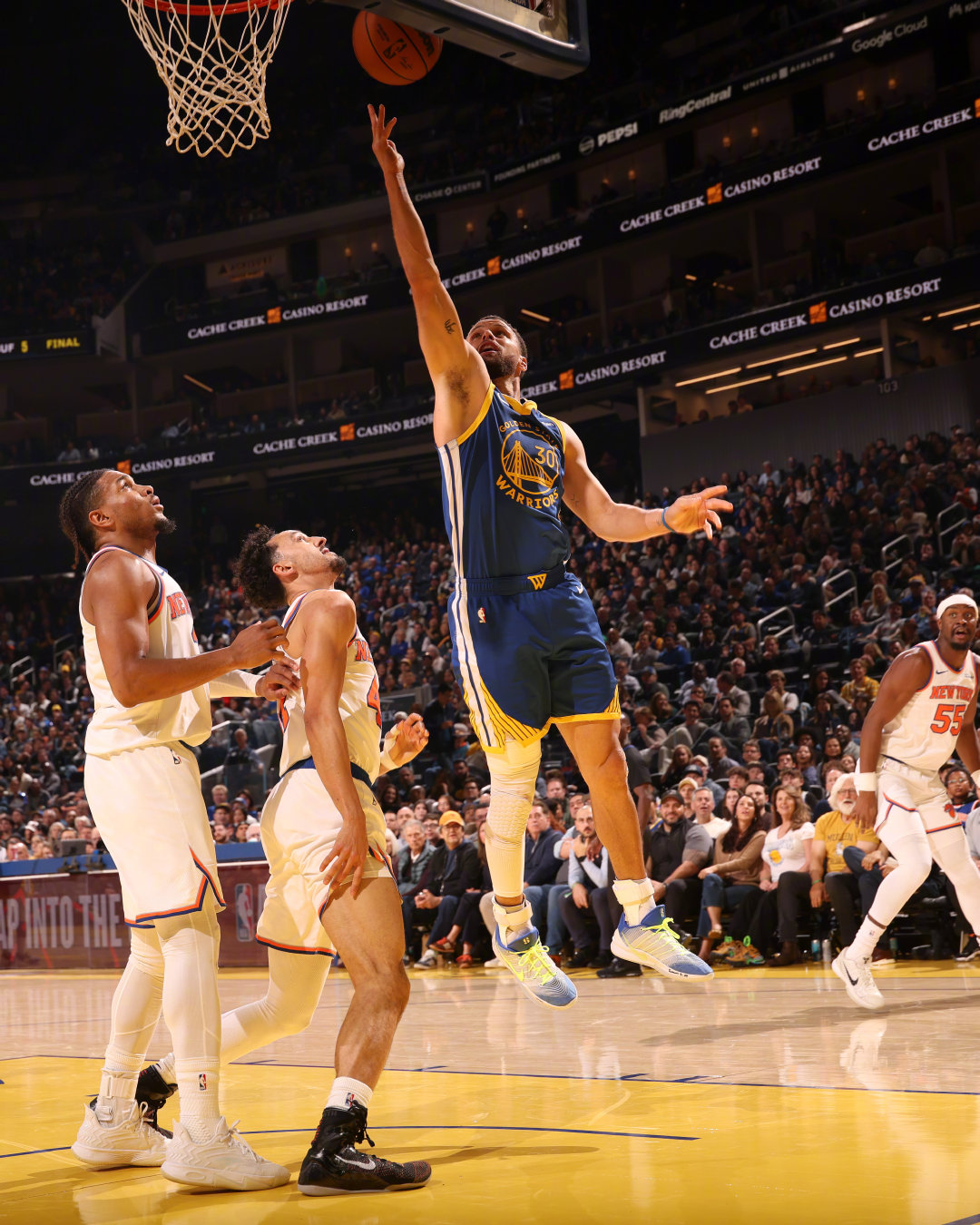 今日精彩图集📸勇士战胜尼克斯