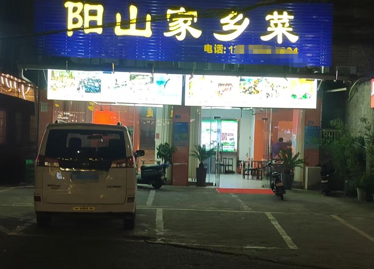 清远也有“莫氏鸡煲”，很多人不知！众所周知，莫氏鸡煲用的是清远鸡，老莫说过清远鸡