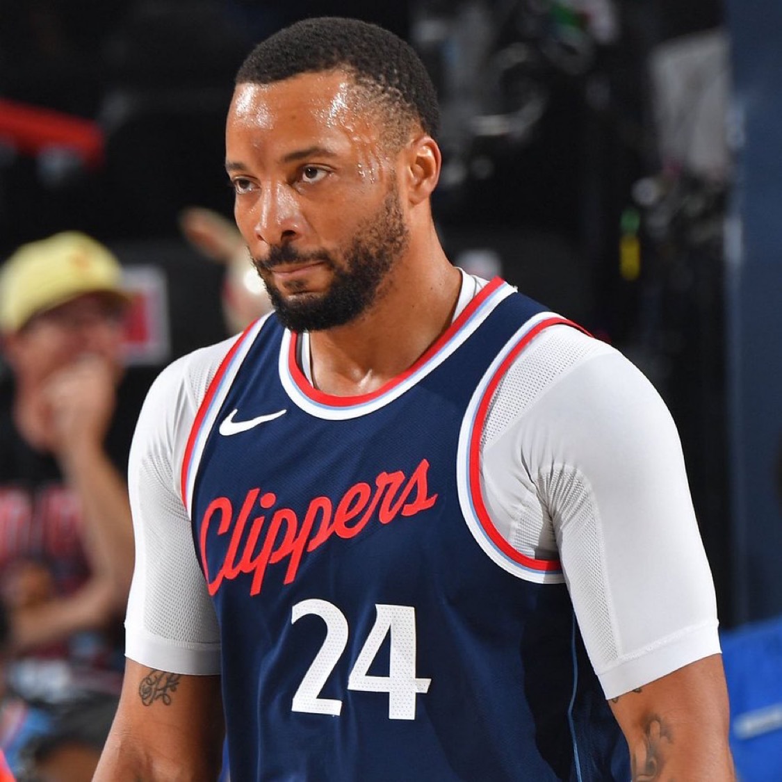 Jake Fischer：在被交易之前，诺曼·鲍威尔正在寻求与洛杉矶快船队签订一